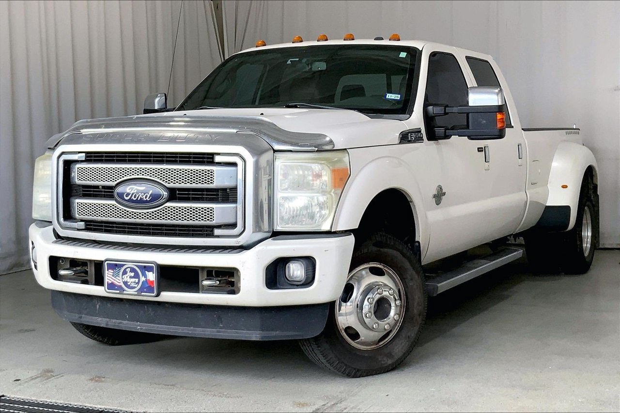 Used 2015 Ford F350 Platinum AWD/4WD image 2
