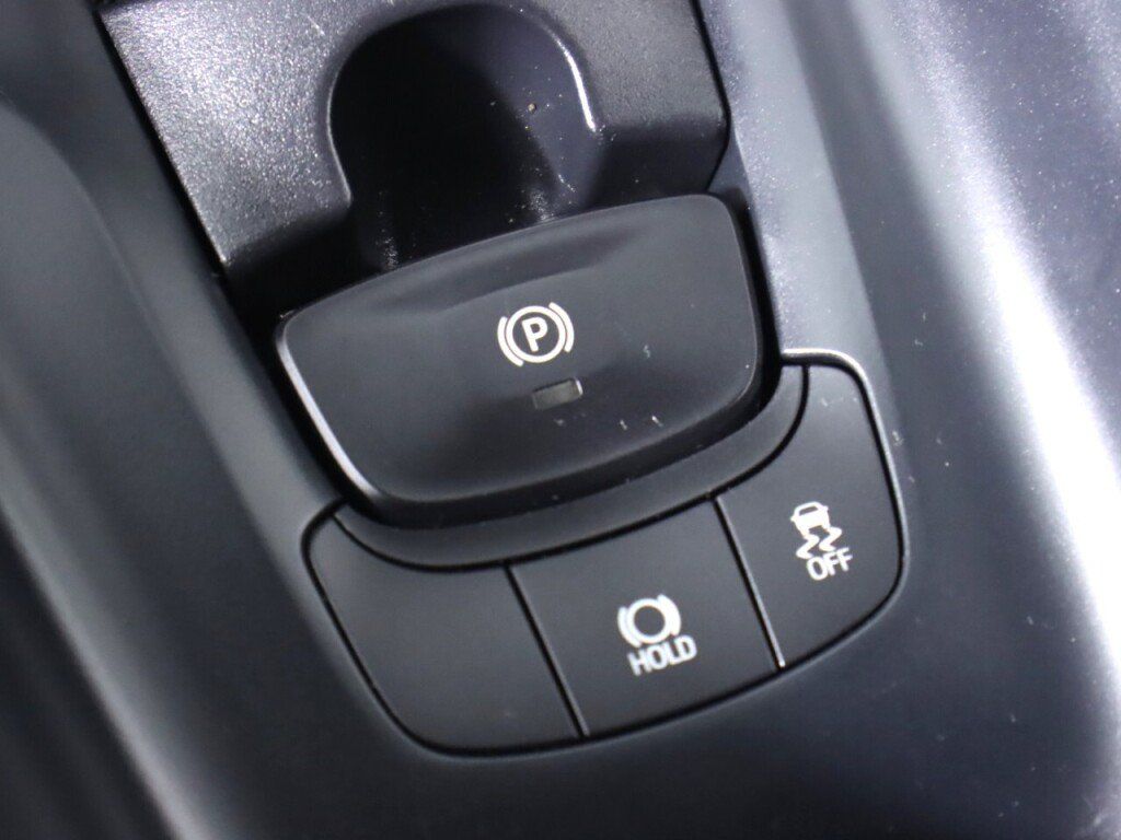 Used 2018 Toyota C-HR XLE FWD image 27