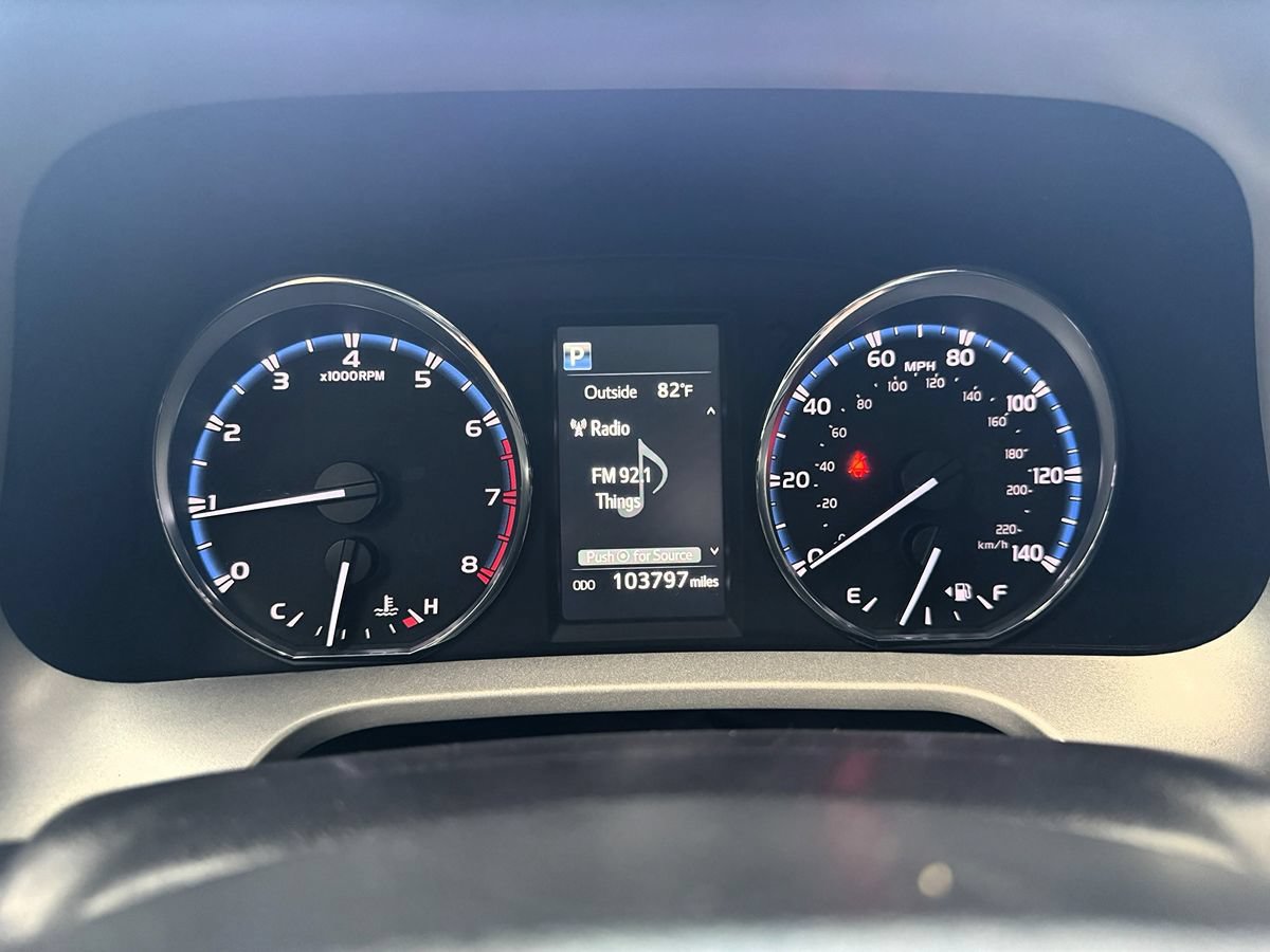 Used 2016 Toyota RAV4 XLE AWD/4WD image 27