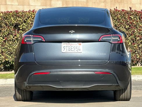 Used 2025 Tesla Model Y Long Range image 5