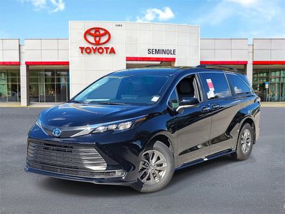New 2025 Toyota Sienna XLE