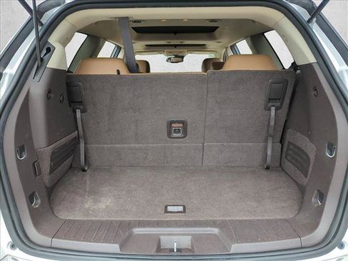 Used 2016 Buick Enclave Premium w/ Experience Buick Package FWD image 6