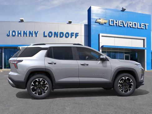 New 2026 Chevrolet Equinox LT w/ Safety and Technology Package FWD image 5