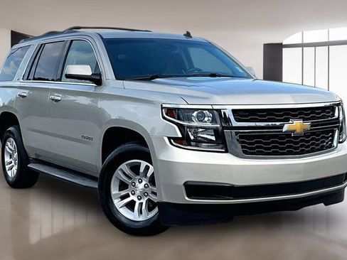 Used 2015 Chevrolet Tahoe LT RWD image 3