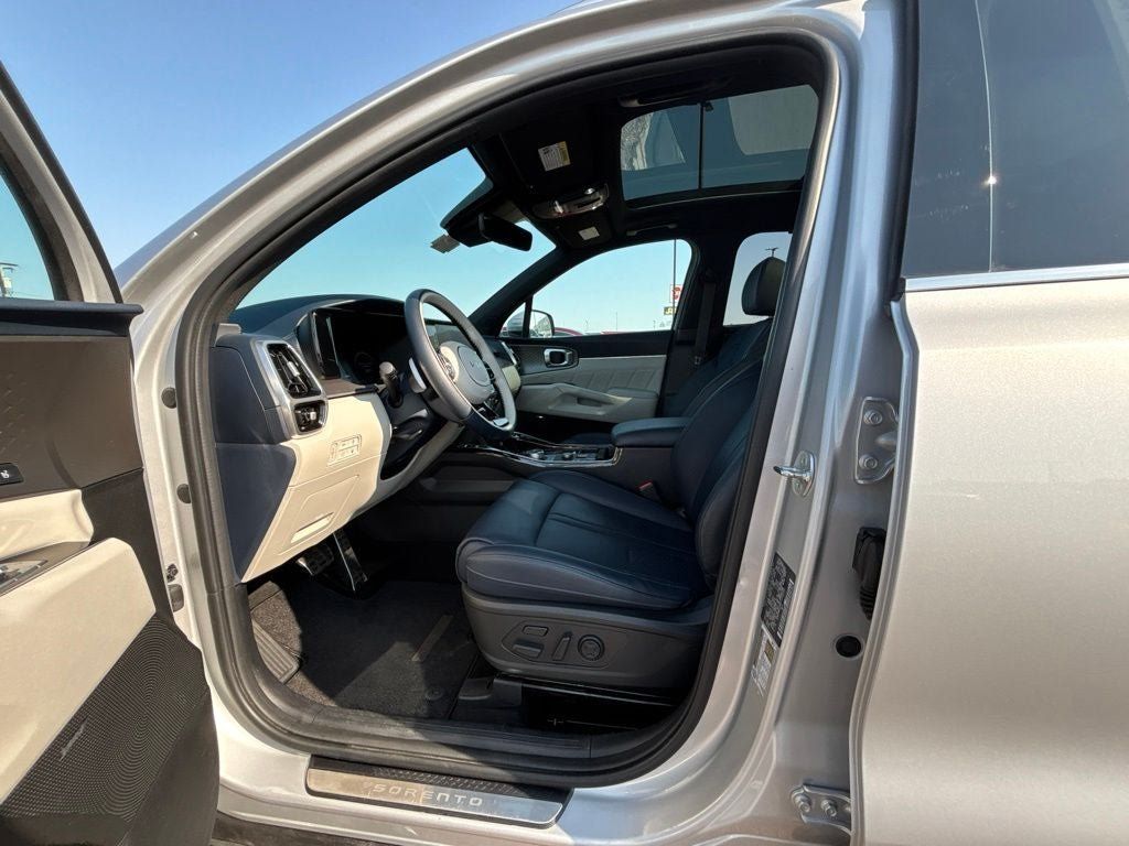 Used 2023 Kia Sorento SX Prestige AWD/4WD image 10