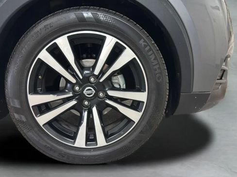 Used 2020 Nissan Kicks SV w/ Exterior Package FWD image 30