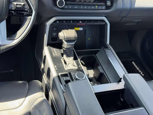 Used 2023 Toyota Tundra Platinum AWD/4WD image 5