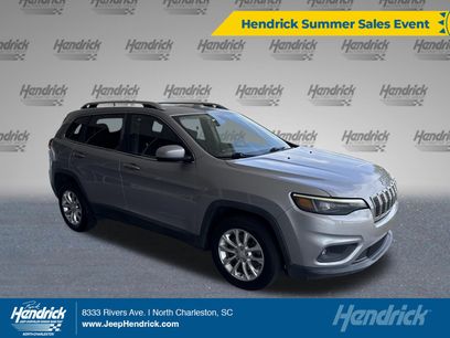 Used 2019 Jeep Cherokee Latitude w/ Popular Appearance Group