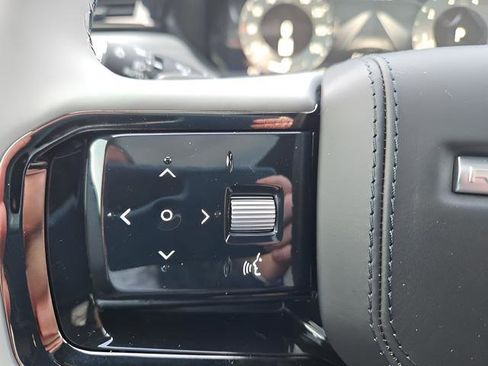 Used 2024 Land Rover Range Rover Velar Dynamic SE image 38