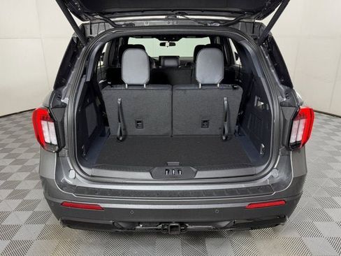 New 2026 Ford Explorer ST-Line image 8