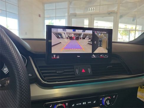 Used 2024 Audi Q5 e Prestige image 22