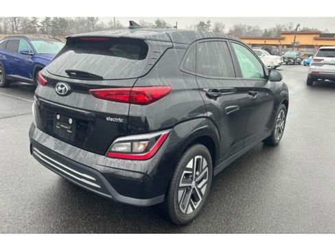 Used 2023 Hyundai Kona SEL w/ Cargo Package image 3