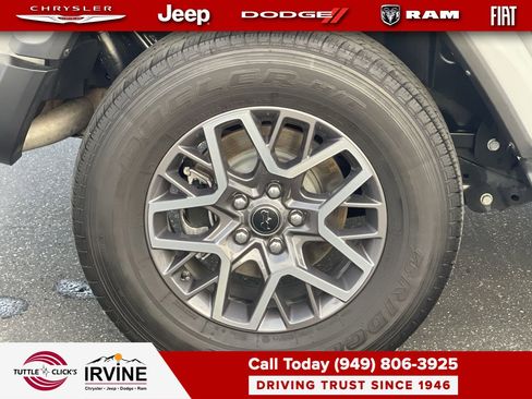 Certified 2024 Jeep Wrangler Sahara w/ Technology Group image 11