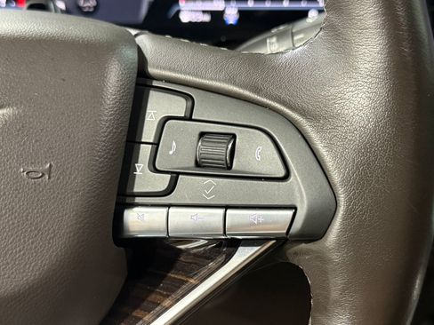 Certified 2022 Cadillac Escalade Premium Luxury w/ Performance Package image 27