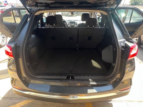 Used 2020 Chevrolet Equinox LT FWD image 10