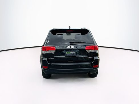 Used 2018 Jeep Grand Cherokee Laredo AWD/4WD image 7
