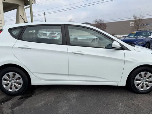Used 2016 Hyundai Accent SE image 6