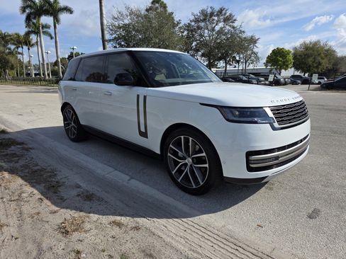 Certified 2024 Land Rover Range Rover Long Wheelbase SE image 23