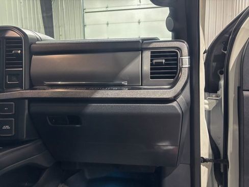 Used 2025 Ford F250 Platinum image 29