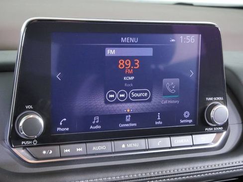 Used 2022 Nissan Rogue SV AWD/4WD image 30
