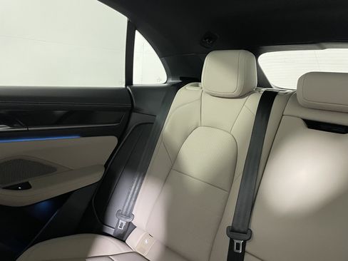 New 2026 Porsche Macan Electric RWD image 15