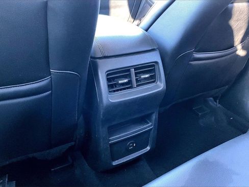 Used 2021 Ford Edge SEL image 27