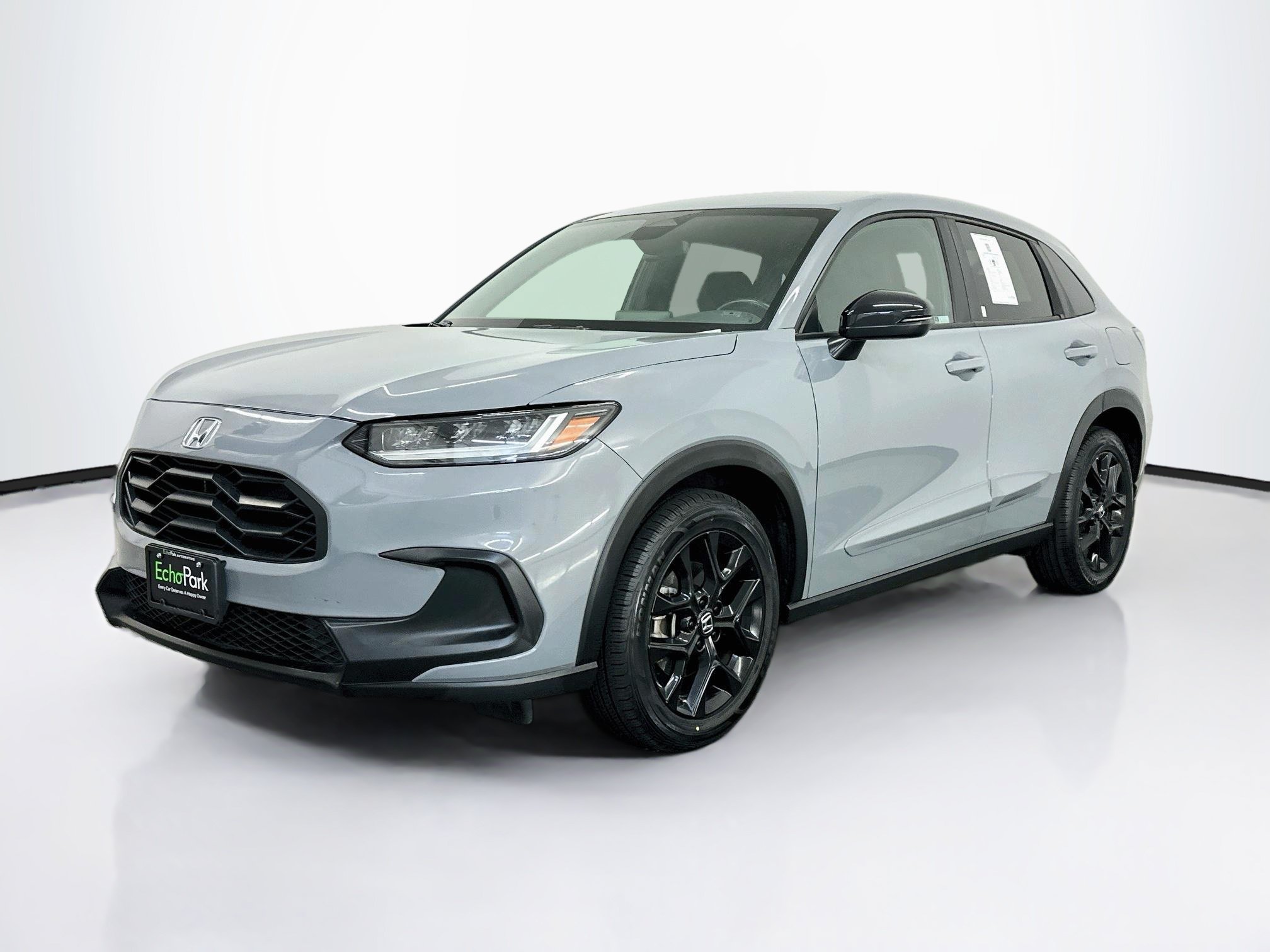 Used 2023 Honda HR-V Sport image 3