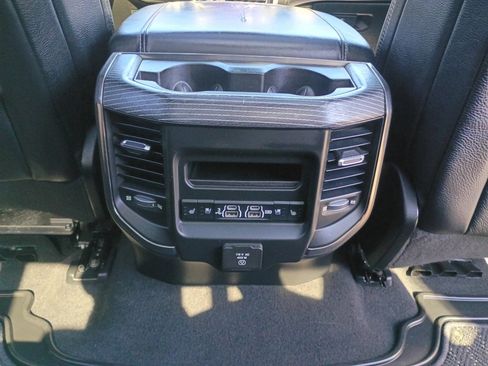 Used 2019 RAM 1500 Limited AWD/4WD image 13