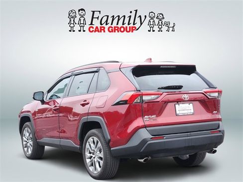 Used 2024 Toyota RAV4 XLE Premium image 3