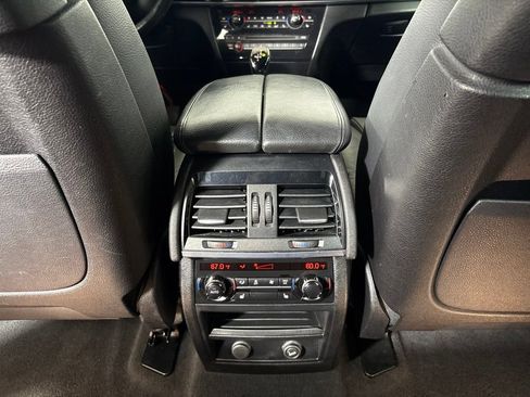 Used 2015 BMW X5 xDrive50i AWD/4WD image 28