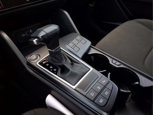 Used 2026 Kia Sportage LX FWD image 9