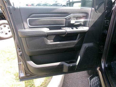 Certified 2026 RAM 2500 Big Horn AWD/4WD image 6