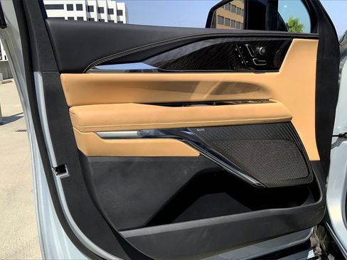 New 2025 Cadillac Escalade IQ Luxury 2 image 11