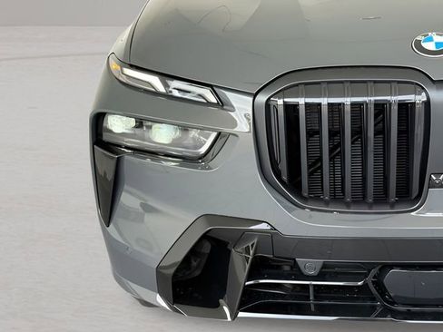 Certified 2026 BMW X7 xDrive40i image 9