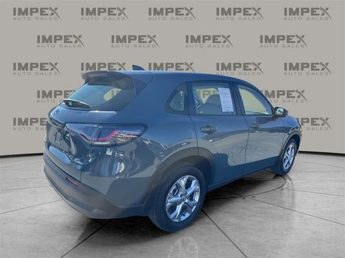 Used 2025 Honda HR-V LX image 5