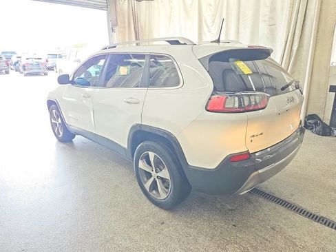 Used 2019 Jeep Cherokee Limited AWD/4WD image 16