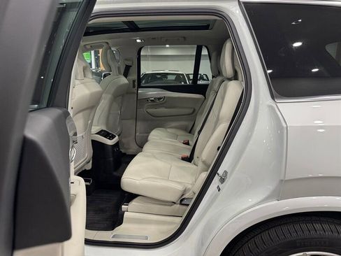 Used 2016 Volvo XC90 T8 Momentum w/ Vision Package image 12