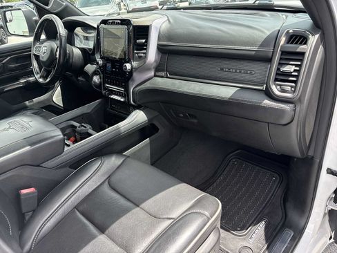 Used 2019 RAM 1500 Limited AWD/4WD image 30