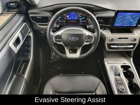 Certified 2023 Ford Explorer XLT w/ Equipment Group 202A AWD/4WD image 27