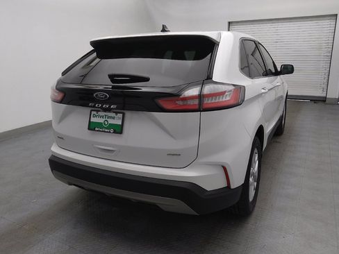 Used 2023 Ford Edge SEL image 7