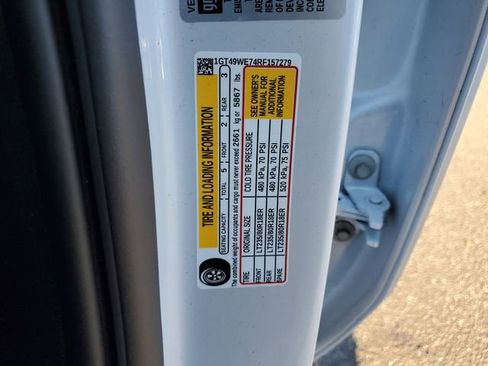 Used 2024 GMC Sierra 3500 Denali w/ Denali Reserve Package image 32