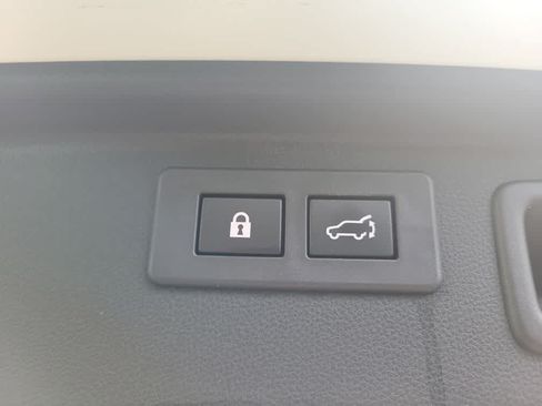 Certified 2024 Subaru Forester Touring AWD/4WD image 36