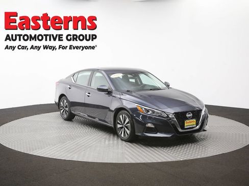Used 2021 Nissan Altima 2.5 SV w/ SV Premium Package FWD image 50