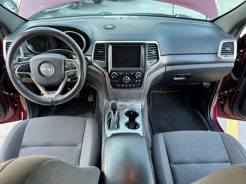 Used 2018 Jeep Grand Cherokee Laredo RWD image 8