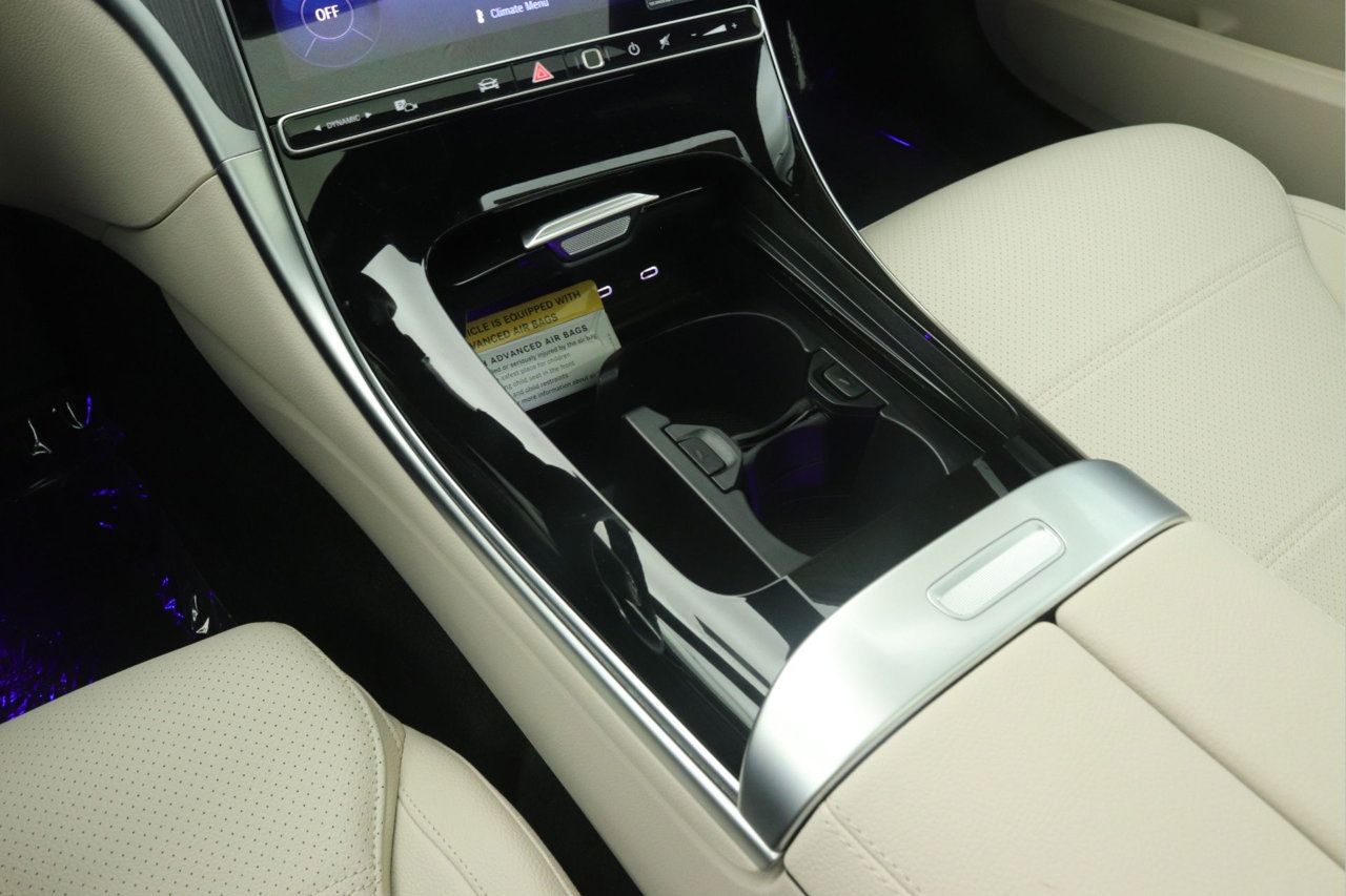 New 2026 Mercedes-Benz C 300 Sedan image 6