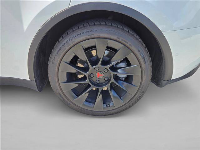 Used 2021 Tesla Model Y Long Range AWD/4WD image 9