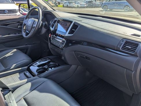 Used 2018 Honda Pilot Touring image 41