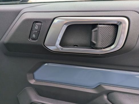 New 2025 Ford Bronco Base image 47