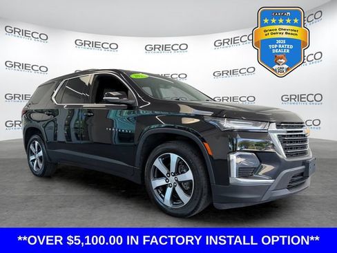 Used 2023 Chevrolet Traverse LT w/ LT Premium Package AWD/4WD image 1