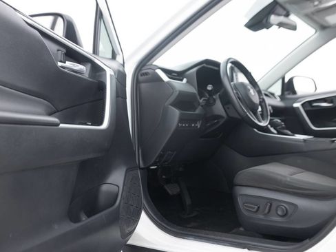 Used 2020 Toyota RAV4 XLE w/ Convenience Package AWD/4WD image 26